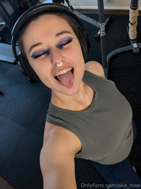 Aka Rose 美しいモデル ギャラリー