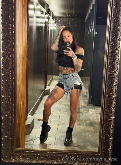 女装オンリーファン 美しい裸 画像