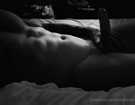 Joeyflex69 xxxスター ギャラリー