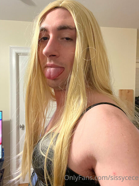 ヴィゴ・オンリーファンズ ホットヌード 画像