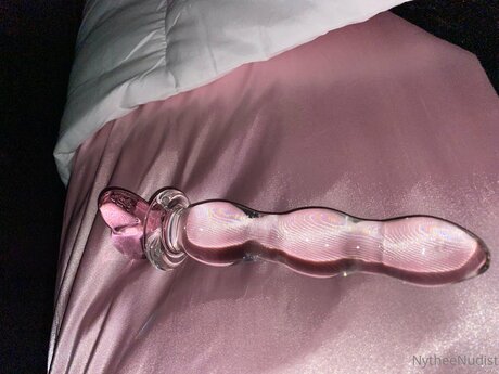 Nythenudist xxxスター 写真