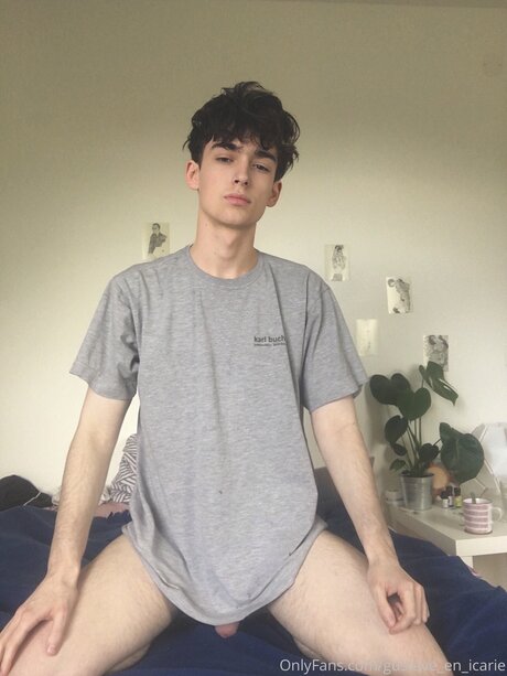 Gustave En Icarie ヌードモデル 写真