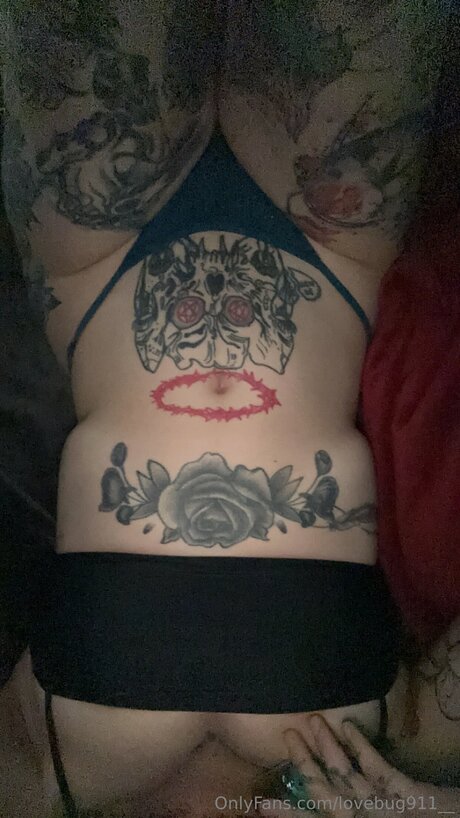 Lovebug911 ポルノモデル ギャラリー