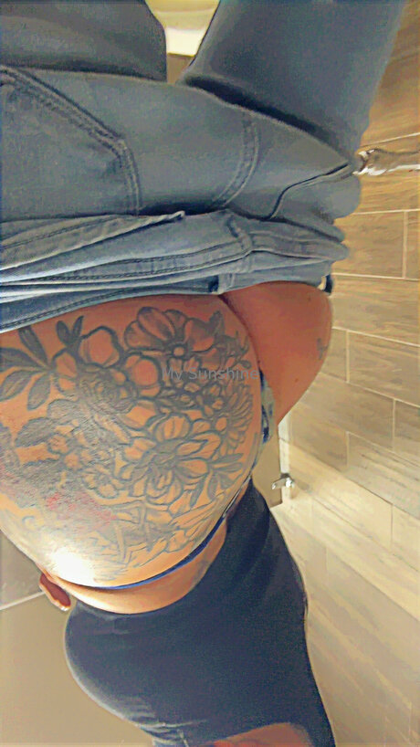 Lovebug911 xxx女優 写真