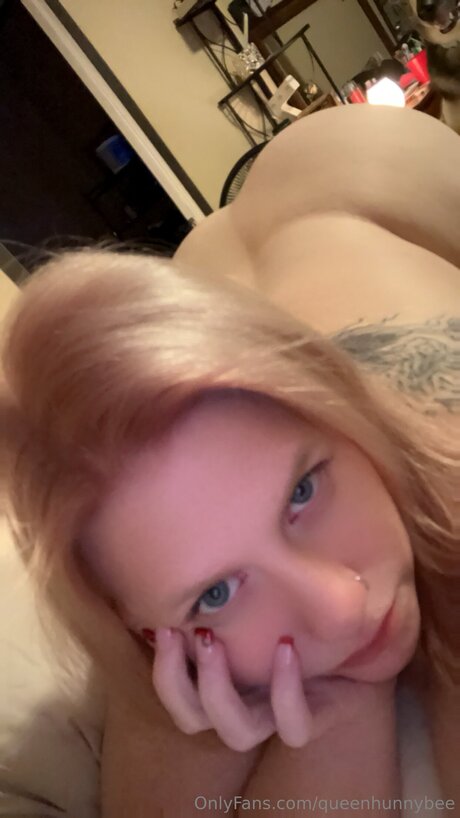 Blueyedkitten77 ポルノスター ホット ギャラリー