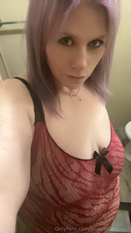 Blueyedkitten77 最高のモデル ギャラリー