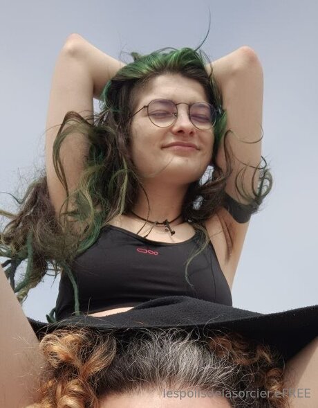 Poilsdesorcier Efree ポルノスター HD 写真