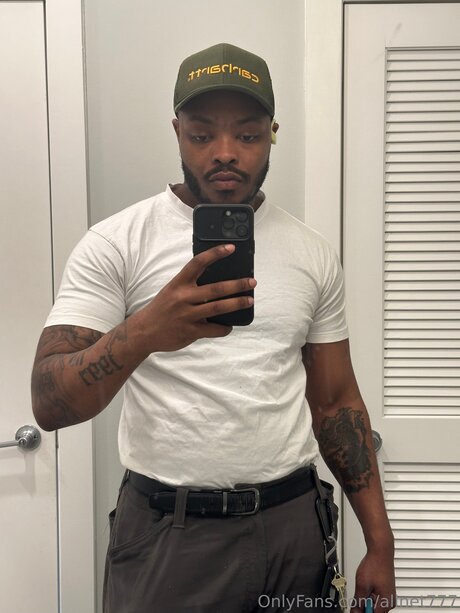 シックオンリーファン 無料ポルノ 写真