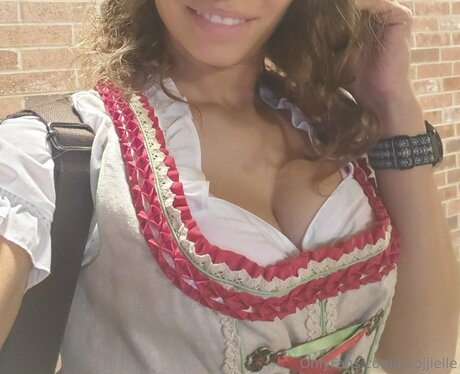 Beojjielle 裸の女優 写真