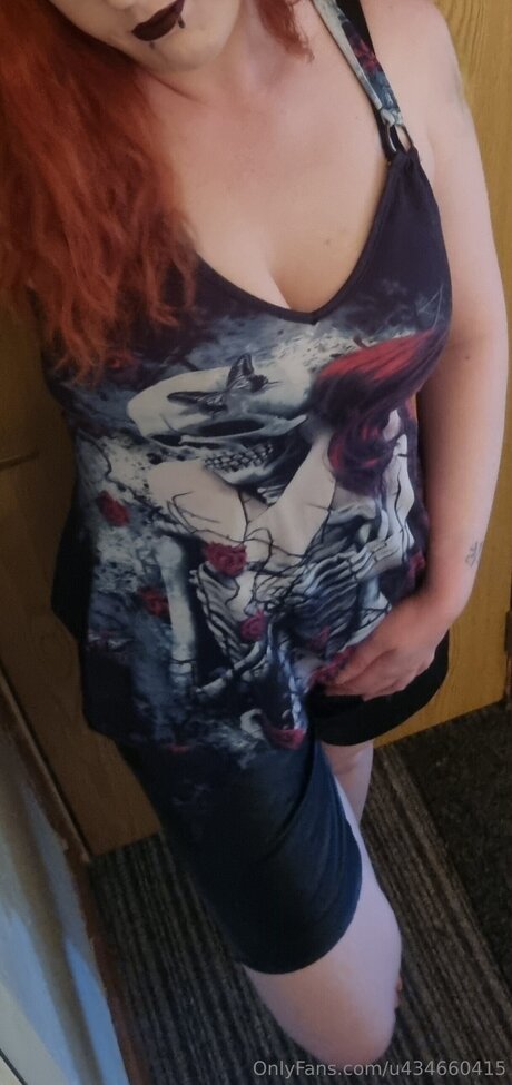 巨乳 パイズリ OnlyFans セクシー 画像