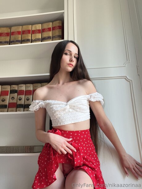 Nikaazorinaa HDスター 写真