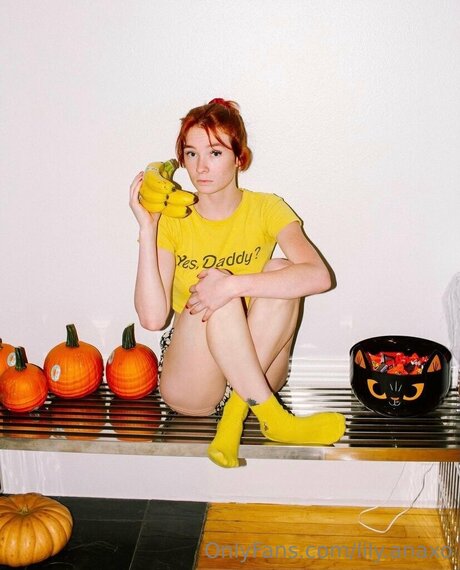 Lily Anaxo 素敵なスター 写真