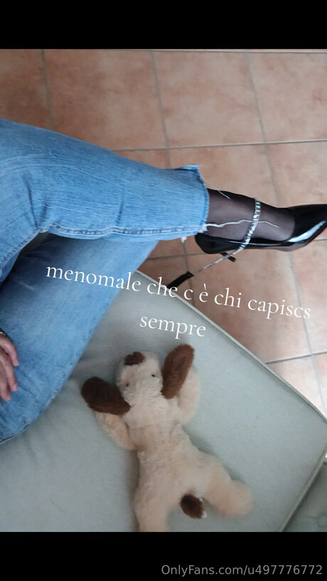 U497776772 ヌードスター ギャラリー