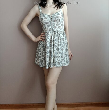 Babykalien ヌードモデル 写真