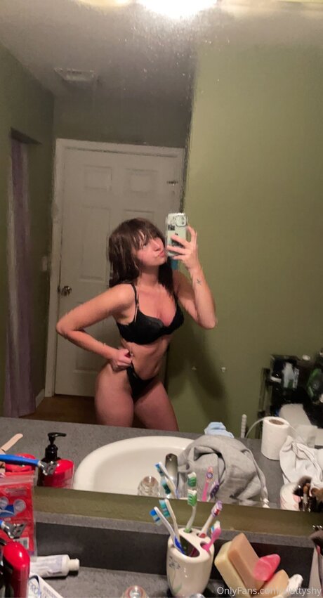 Sluttyshy xxxモデル ギャラリー