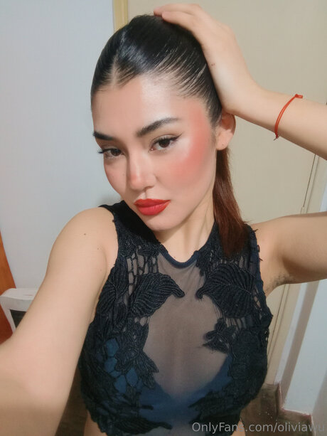 Oliviawu セクシーなポルノスター 写真