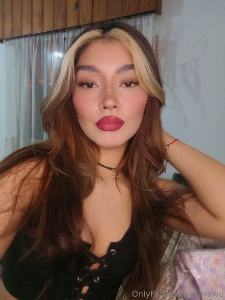 Oliviawu スター ヌード 写真