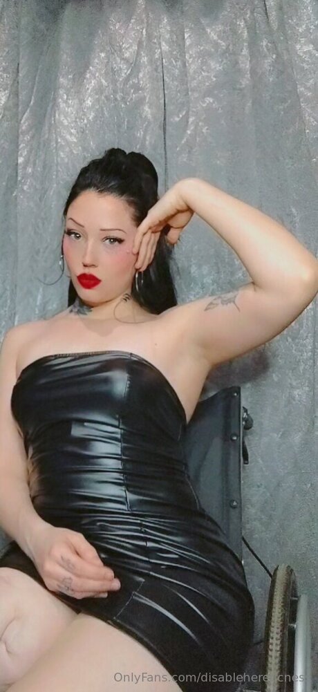 ブルネットのPOV OnlyFans 無料セックス 画像