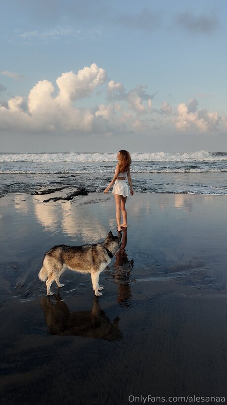 Alesanaa ヌードスター 写真