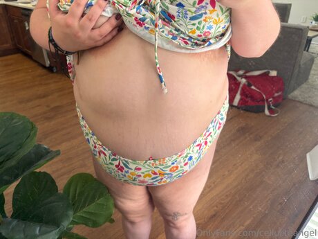 Celluliteangel アダルトモデル 写真