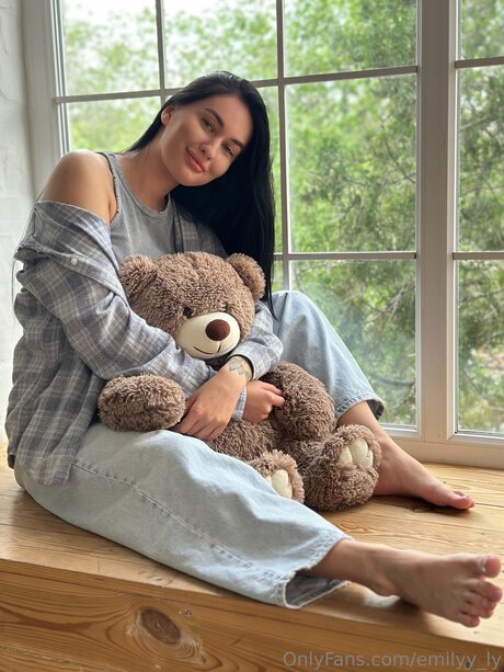 Emilyy Ly 最高のスター 画像