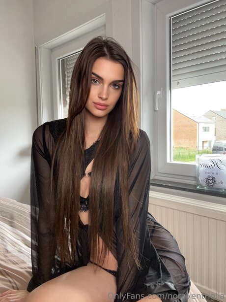 パフィーオンリーファンズ セクシーヌード 写真