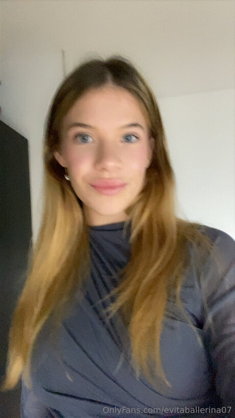 Elvitaballerina07 ヌードモデル 写真