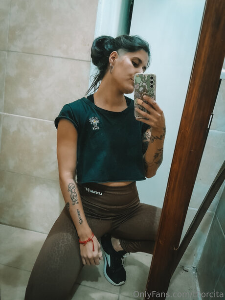 濡れたパンティーOnlyFans ヌード 画像