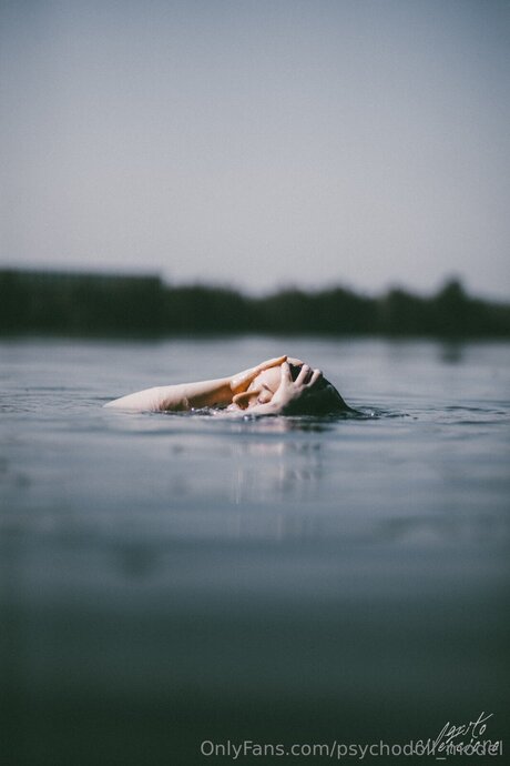 濡れたパンティーOnlyFans トップ 写真