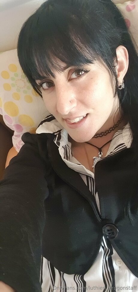 Luthien Dragonstaff ポルノスター 写真