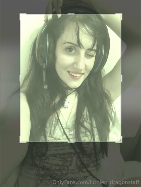 Luthien Dragonstaff エロティックなポルノスター 画像