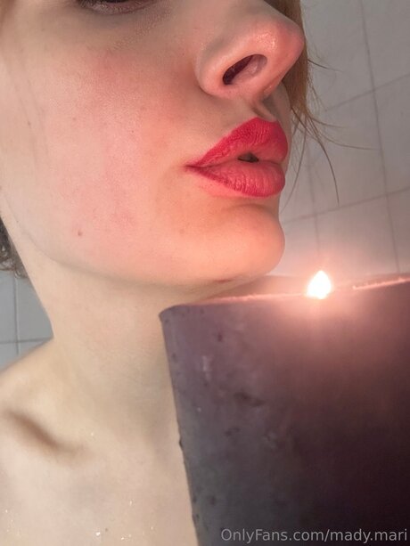 ダーティトークオンリーファンズ 無料アダルト 写真