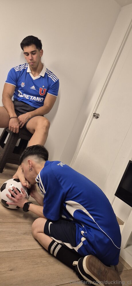 Duckling Cl ポルノ女優 写真