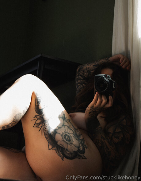 Stucklikehoney アートポルノスター 写真