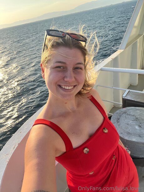 Luisa Loves スター 写真