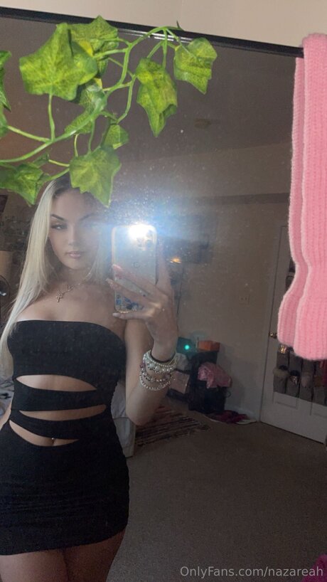 Nazareah スター xxx ギャラリー
