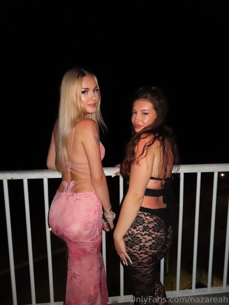 Nazareah セクシーなポルノスター 写真