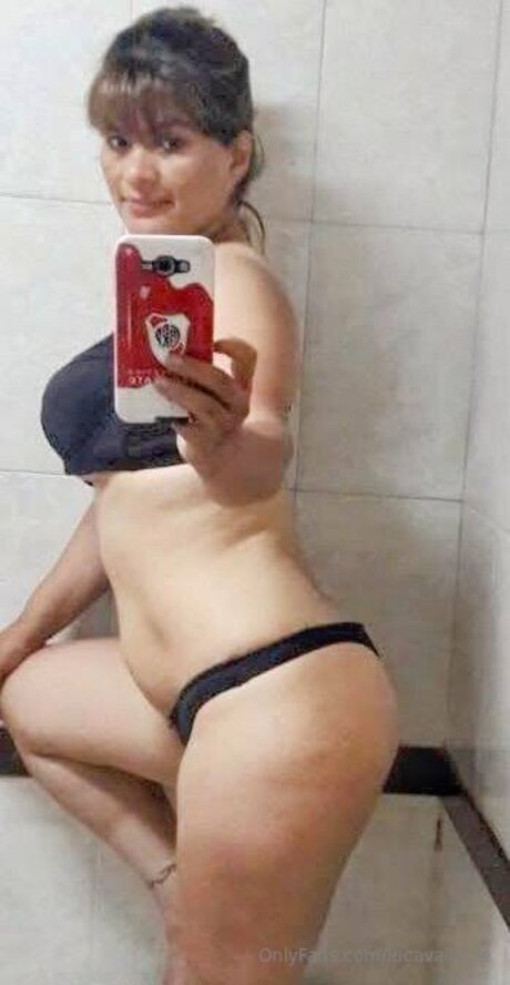 Lucavallifree トップスター 写真