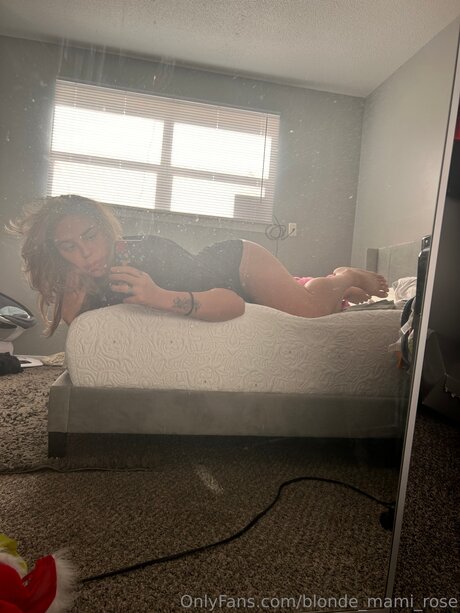 Blonde Mami Rose ホットモデル ギャラリー