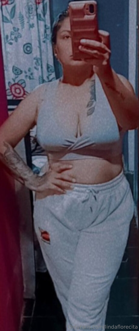 Lindaflorecita ポルノスター HD 画像