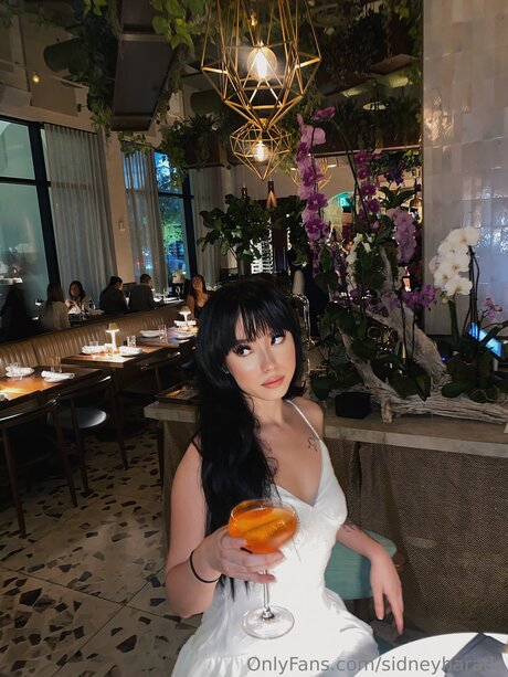 オンリーファンズでのセクスティング 無料ポルノ 写真