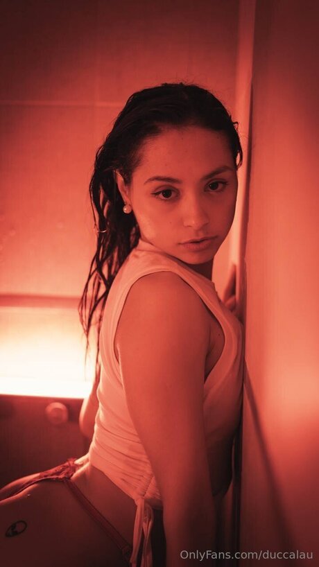 Venusinab エロティックモデル ギャラリー