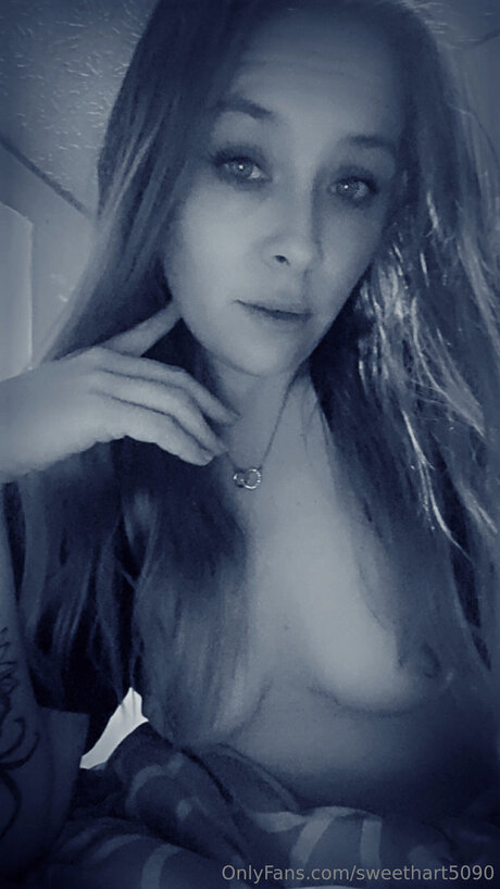 アジア人女性OnlyFans えろ ギャラリー