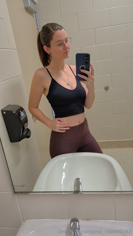 巨乳 パイズリ OnlyFans 無料ポルノ 写真