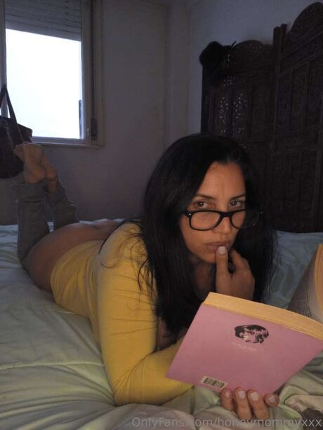 Honeymommyxxx 最高のスター アーカイブ