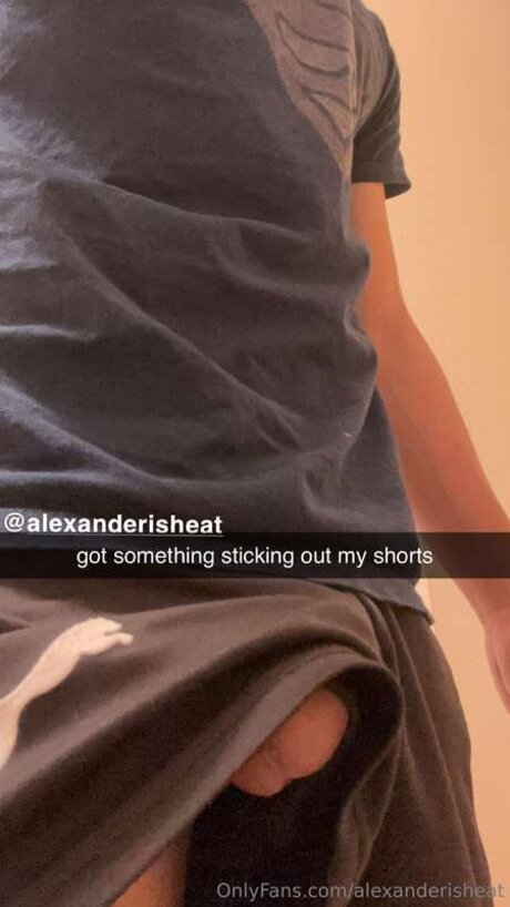 毛深いアジア人オンリーファンズ 美しいヌード 写真