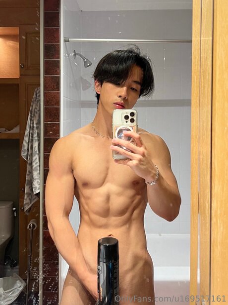 U169517161 ホットなモデル 写真