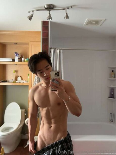 U169517161 ヌードモデル 写真