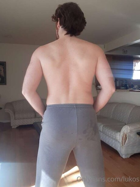 アジアン・エボニー・オンリーファンズ 無料 画像