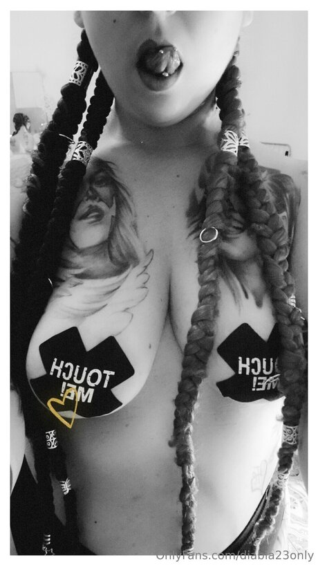 Diabla23only 無料のスター アーカイブ